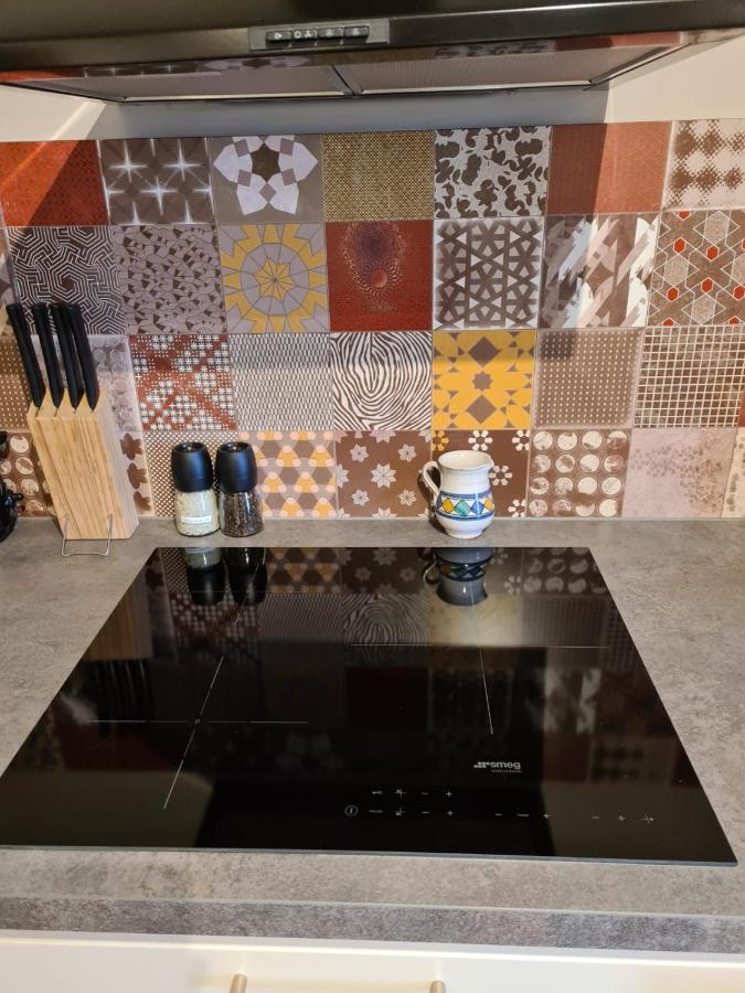 Le Charme D'un Pigeonnier Provencal Avec Piscine Hébergement de vacances Oraison