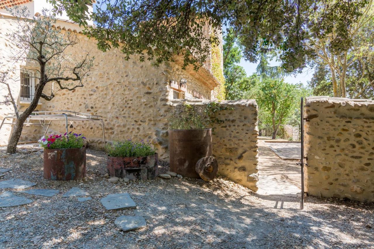 Ferienhaus Le Charme D'un Pigeonnier Provencal Avec Piscine *